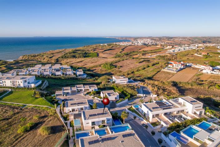 Image No.33-3 Bed Semi-Detached for sale