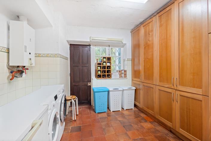 Image No.19-10 Bed House/Villa for sale