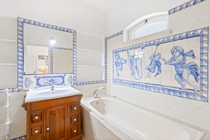 Image No.23-10 Bed House/Villa for sale