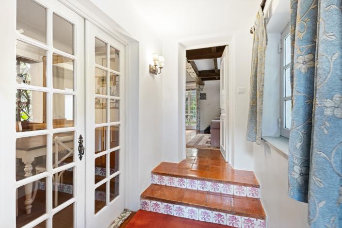 Image No.18-10 Bed House/Villa for sale