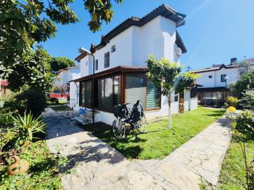 1 - Çalis, Semi-Detached