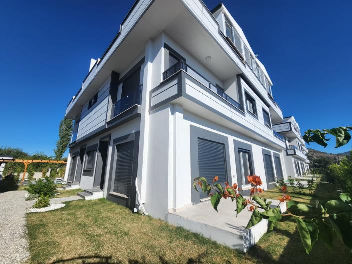 Image No.1-Jumelé de 4 chambres à vendre à Dalaman Town