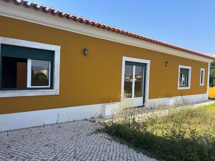 Image No.2-Villa de 4 chambres à vendre à Cadaval