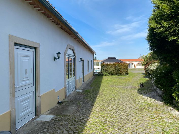 Image No.3-10 Bed Farmhouse for sale