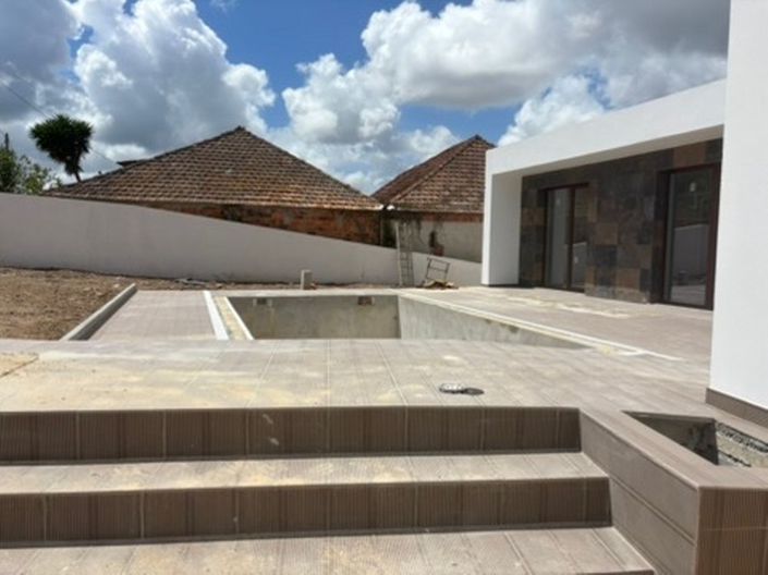 Image No.10-4 Bed Villa for sale