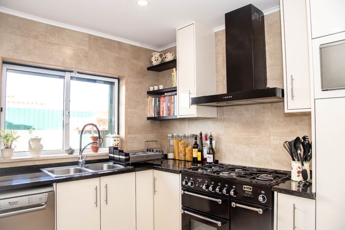 Image No.10-Villa de 4 chambres à vendre à Caldas da Rainha