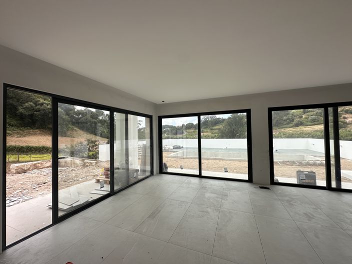 Image No.7-3 Bed Villa for sale