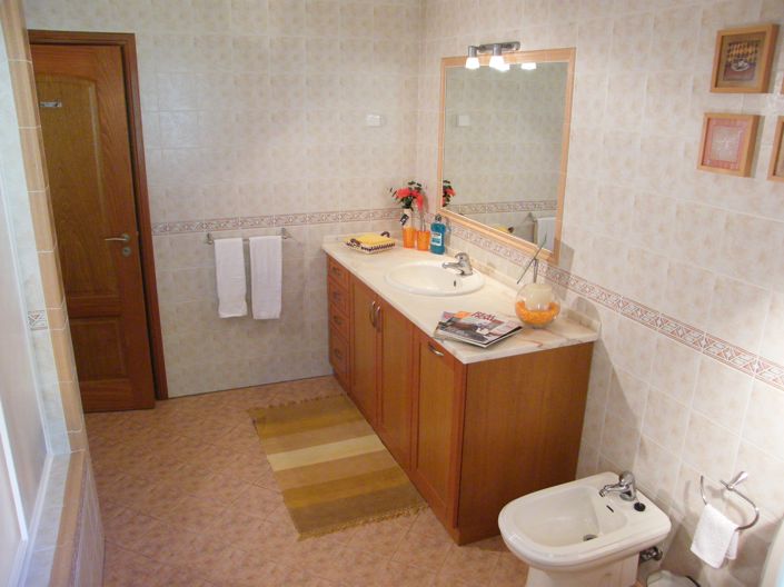 Image No.10-Villa de 4 chambres à vendre à Caldas da Rainha