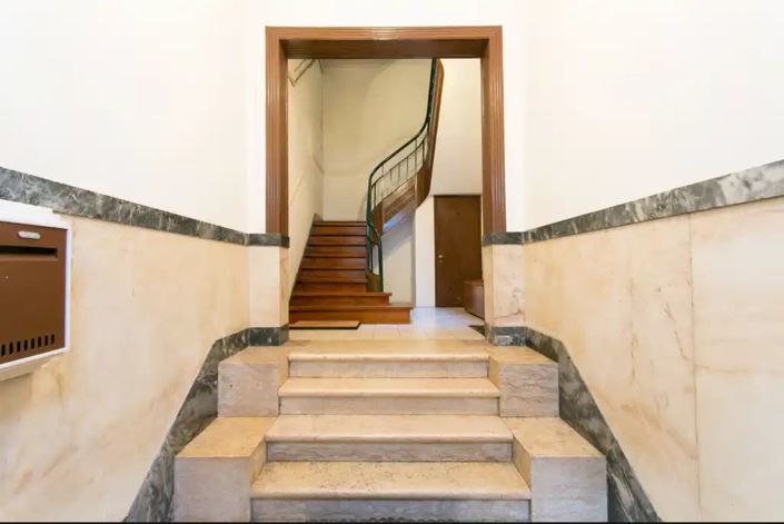 Image No.2-Appartement de 4 chambres à vendre à Lisbonne