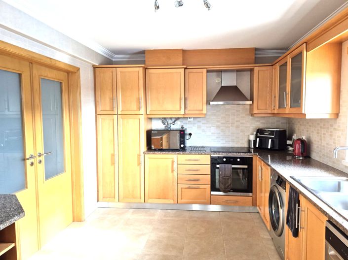 Image No.11-3 Bed Villa for sale