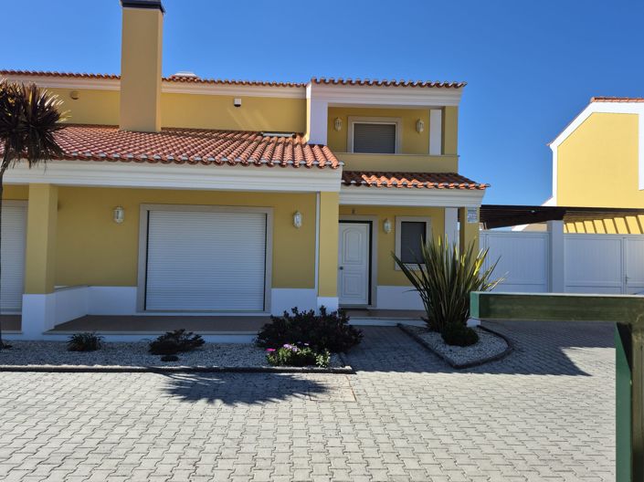 Image No.2-3 Bed Villa for sale