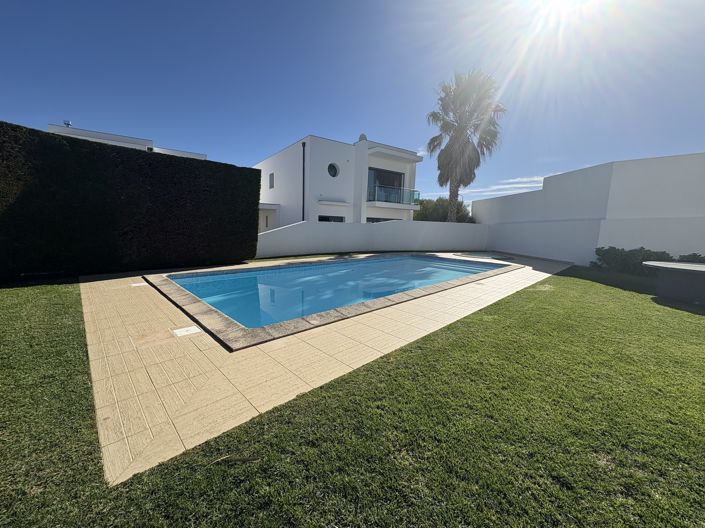 Image No.14-3 Bed Villa for sale