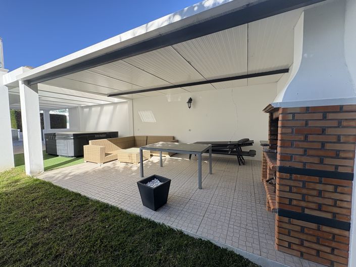 Image No.16-3 Bed Villa for sale