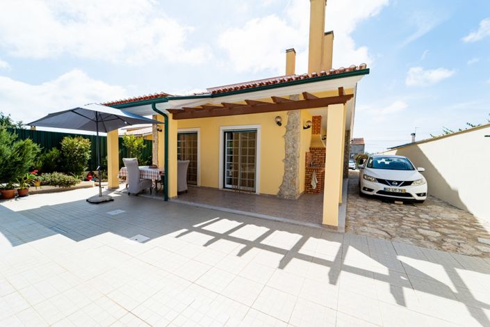 Image No.2-4 Bed Villa for sale