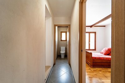 a16