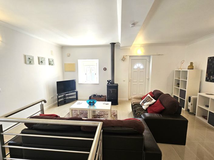 Image No.12-2 Bed Villa for sale