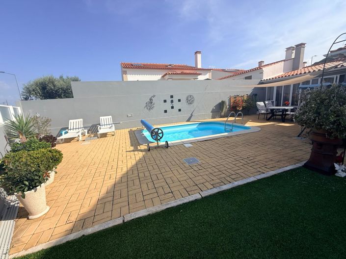 Image No.18-2 Bed Villa for sale