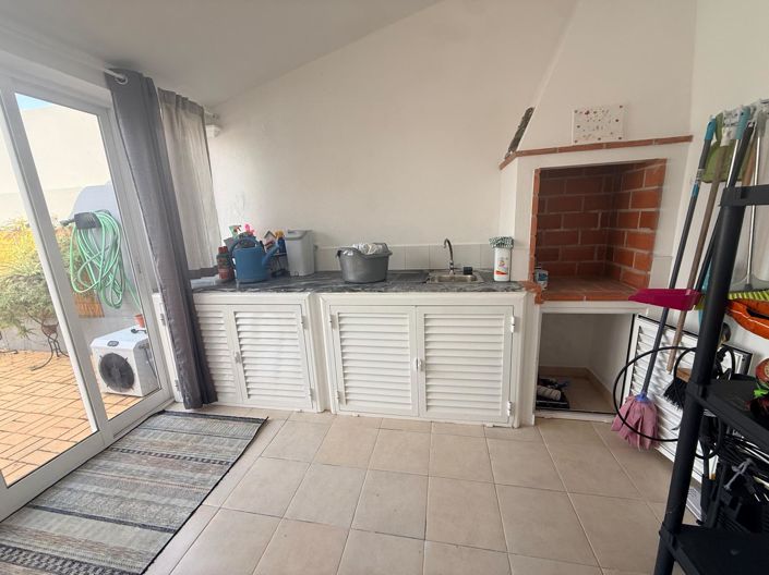 Image No.6-2 Bed Villa for sale