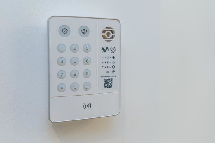 Image No.12-2 Bed Property for sale