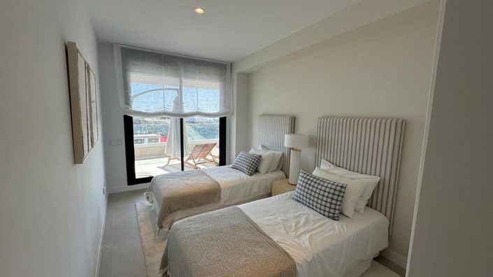 Image No.13-2 Bed Property for sale