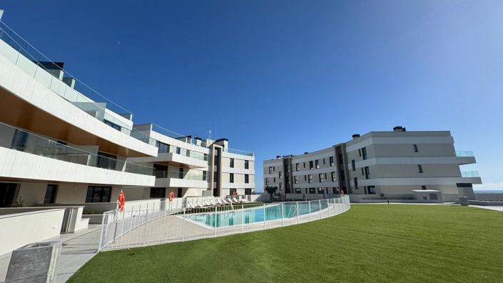 Image No.7-2 Bed Property for sale