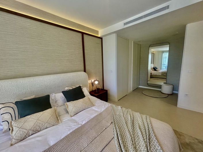 Image No.27-4 Bed Property for sale