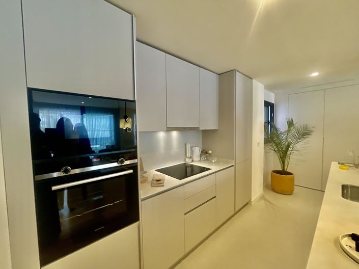 Image No.29-4 Bed Property for sale