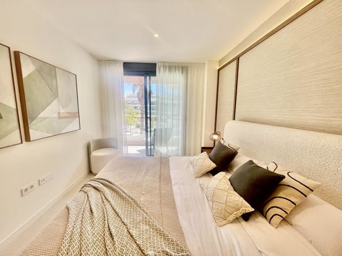 Image No.31-4 Bed Property for sale