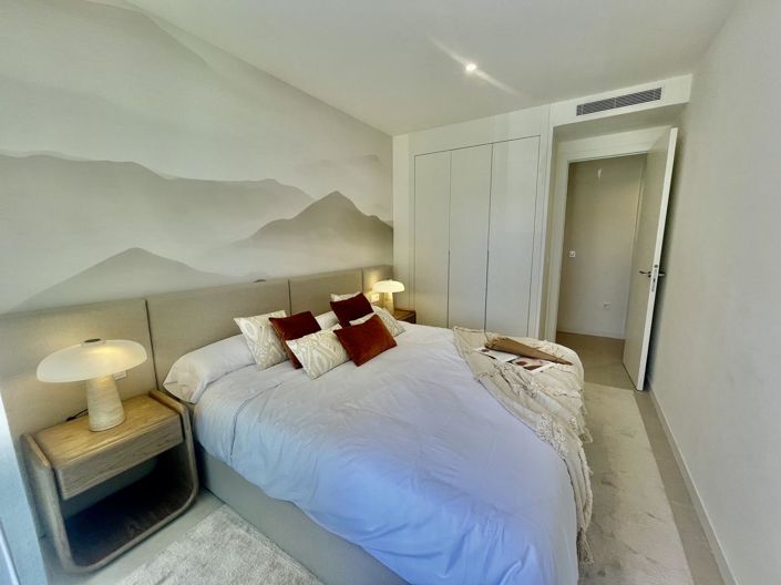 Image No.35-4 Bed Property for sale