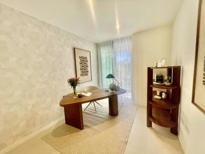 Image No.37-4 Bed Property for sale