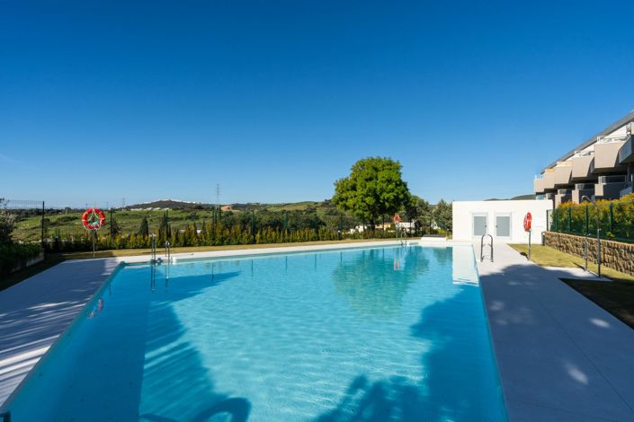 Image No.4-2 Bed Property for sale