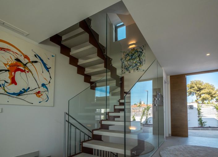 Image No.11-3 Bed Property for sale