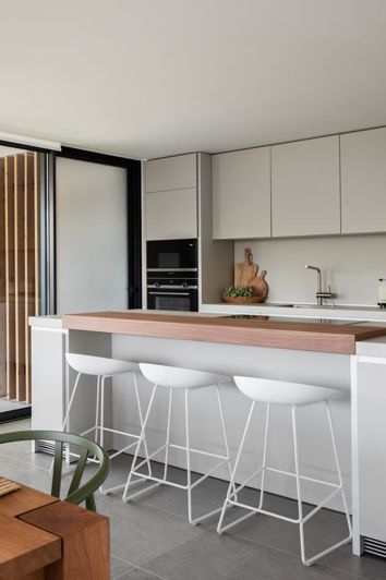 Image No.2-3 Bed Property for sale