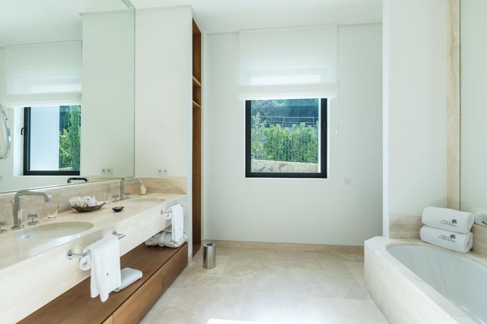 Image No.7-Propriété de 6 chambres à vendre à Casares