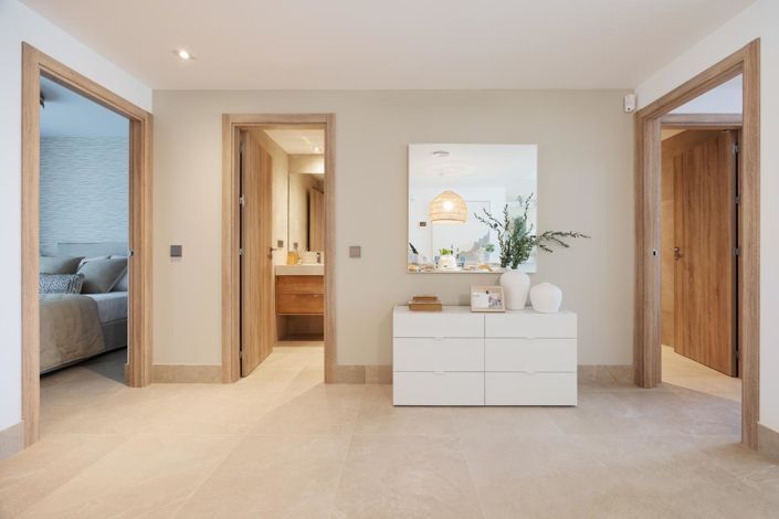 Image No.5-2 Bed Property for sale