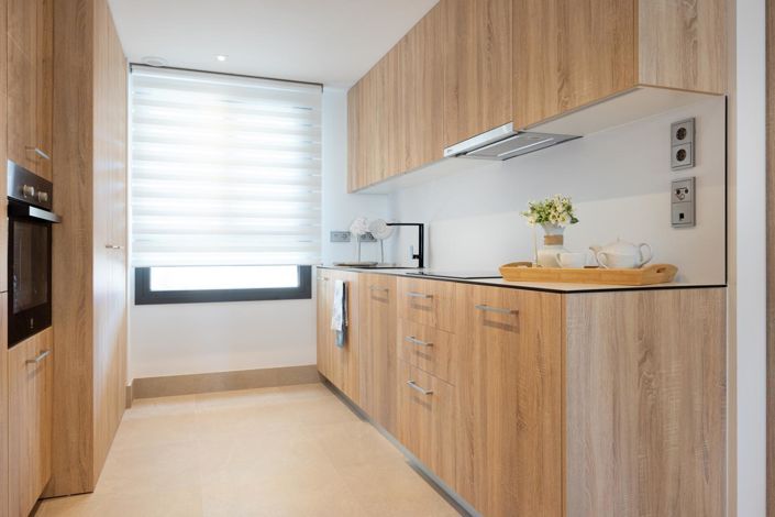 Image No.12-3 Bed Property for sale