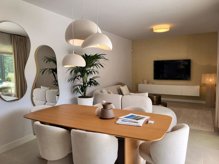 Image No.8-2 Bed Property for sale