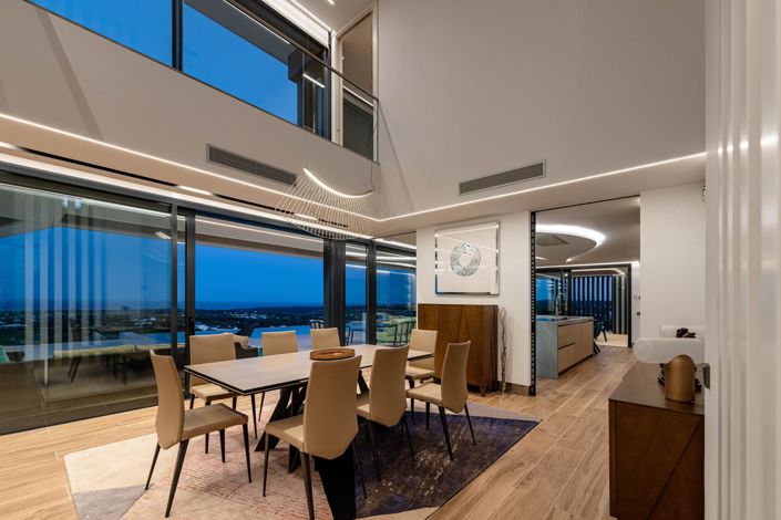 Image No.11-5 Bed Property for sale