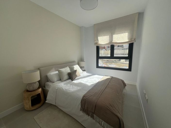 Image No.6-3 Bed Property for sale