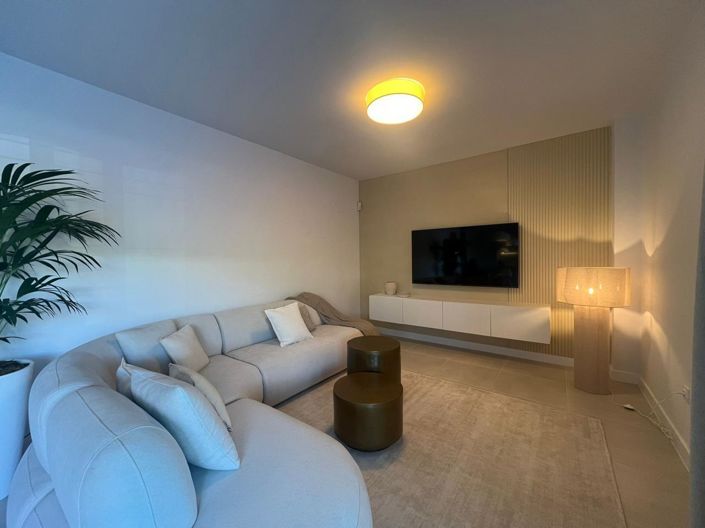 Image No.2-3 Bed Property for sale