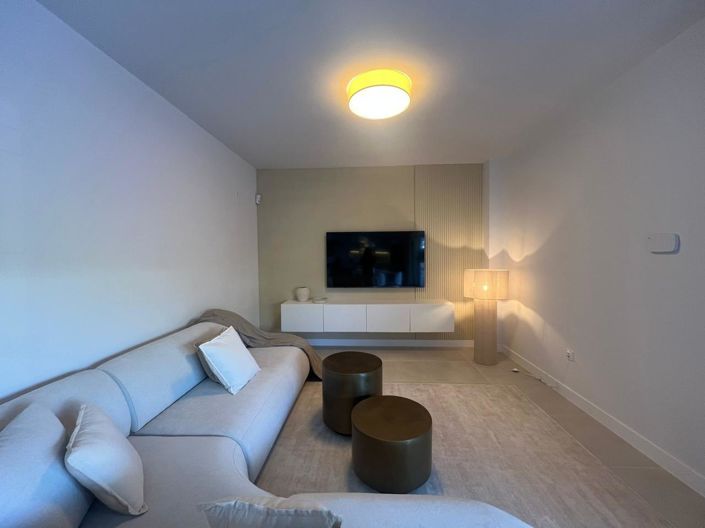 Image No.6-3 Bed Property for sale