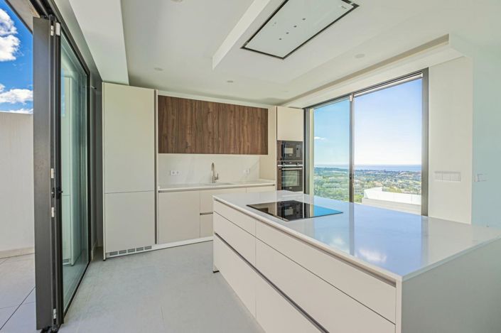 Image No.2-3 Bed Property for sale