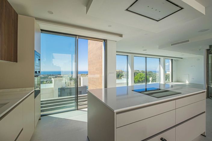 Image No.31-3 Bed Property for sale