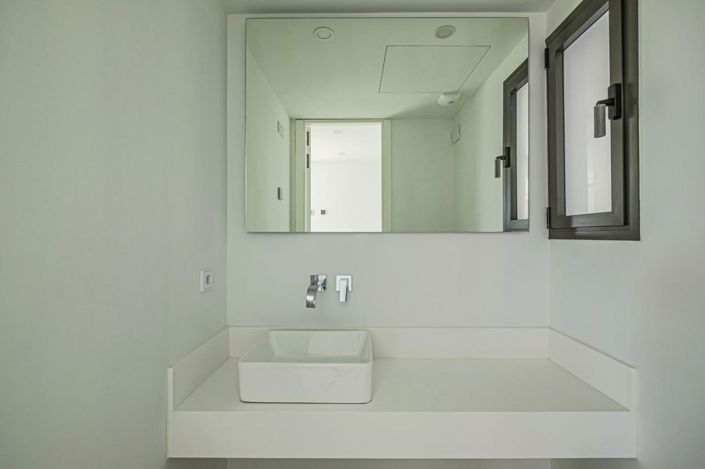 Image No.41-3 Bed Property for sale