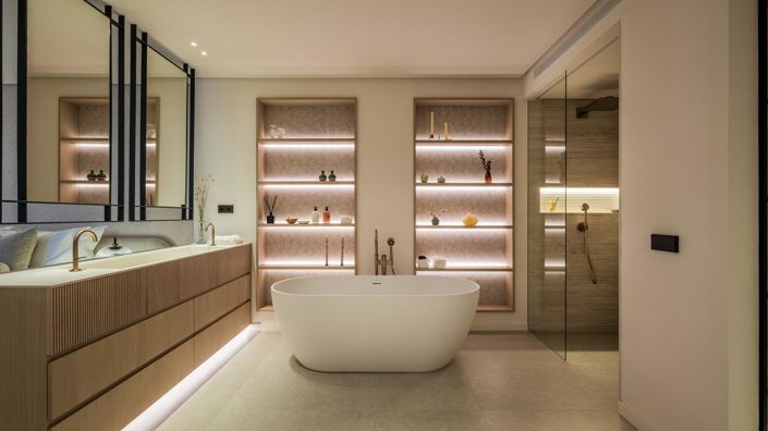 Image No.16-4 Bed Property for sale