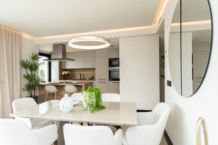 Image No.41-3 Bed Property for sale