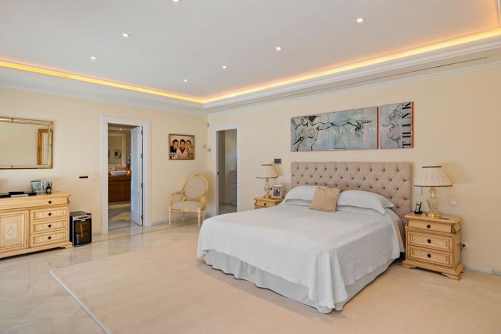 Image No.8-Propriété de 6 chambres à vendre à Marbella