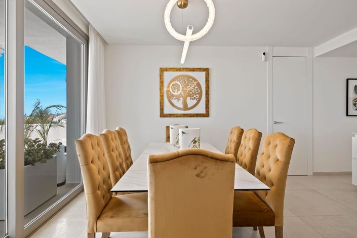 Image No.22-7 Bed Property for sale