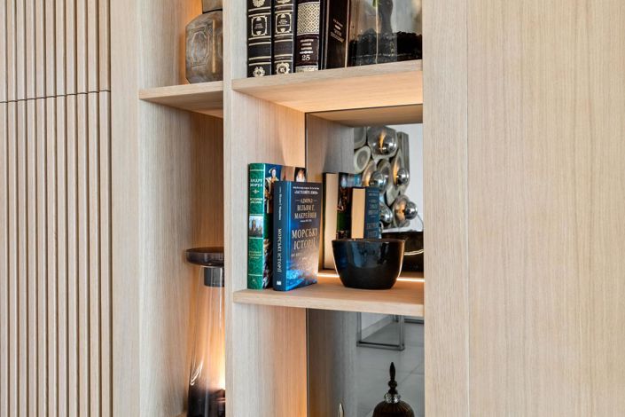 Image No.45-7 Bed Property for sale