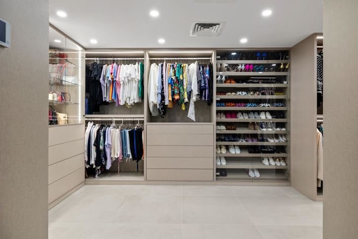 Image No.46-7 Bed Property for sale